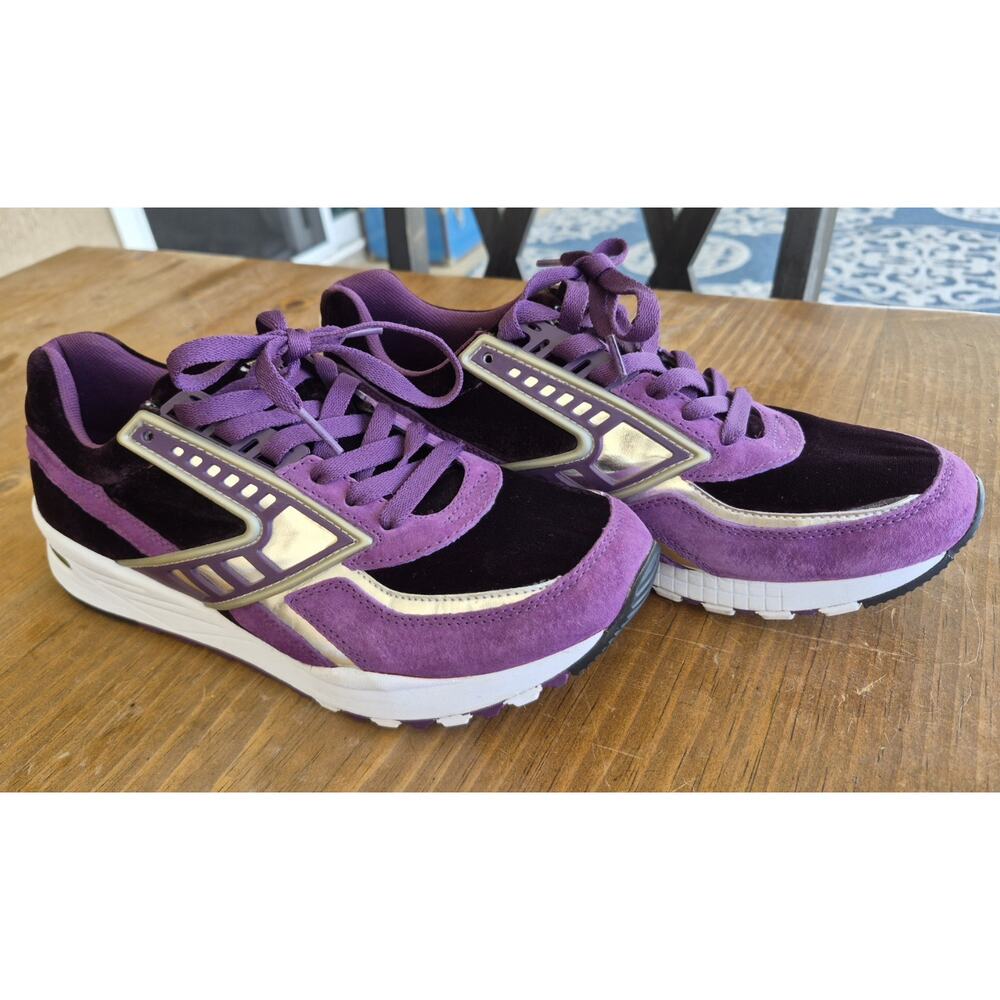 Brooks Purple and Black Women's Sneakers - Picture 3 of 14